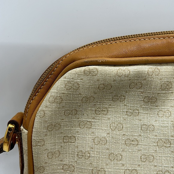 Gucci Authenticated Vintage Cream Leather GG Monogram Crossbody Purse Bag 🌸🌸 - Picture 11 of 12
